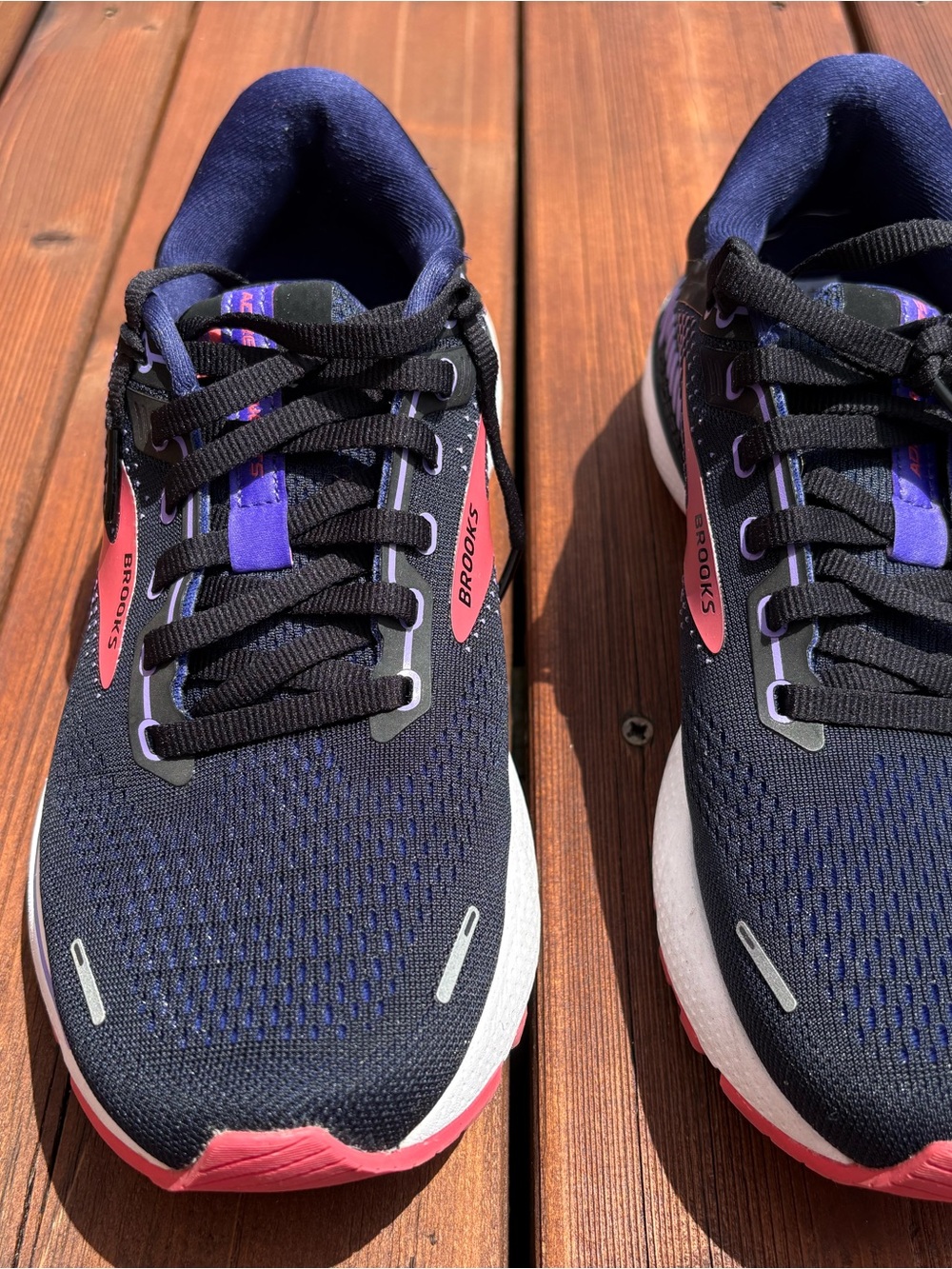 Brooks Adrenaline GTS 22 Women Shoes - BRAND NEW. Size 8.5 - Picture 5 of 10